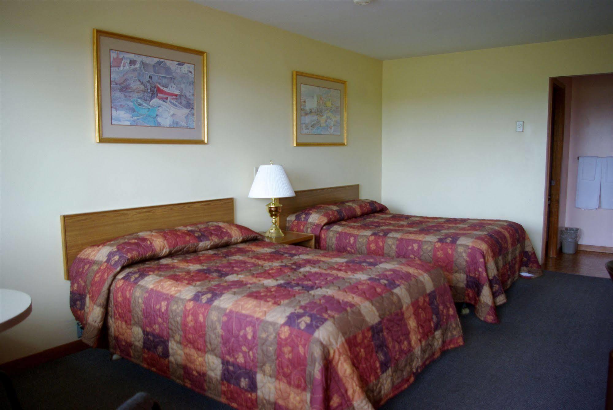 Tidal Bore Inn Truro Luaran gambar