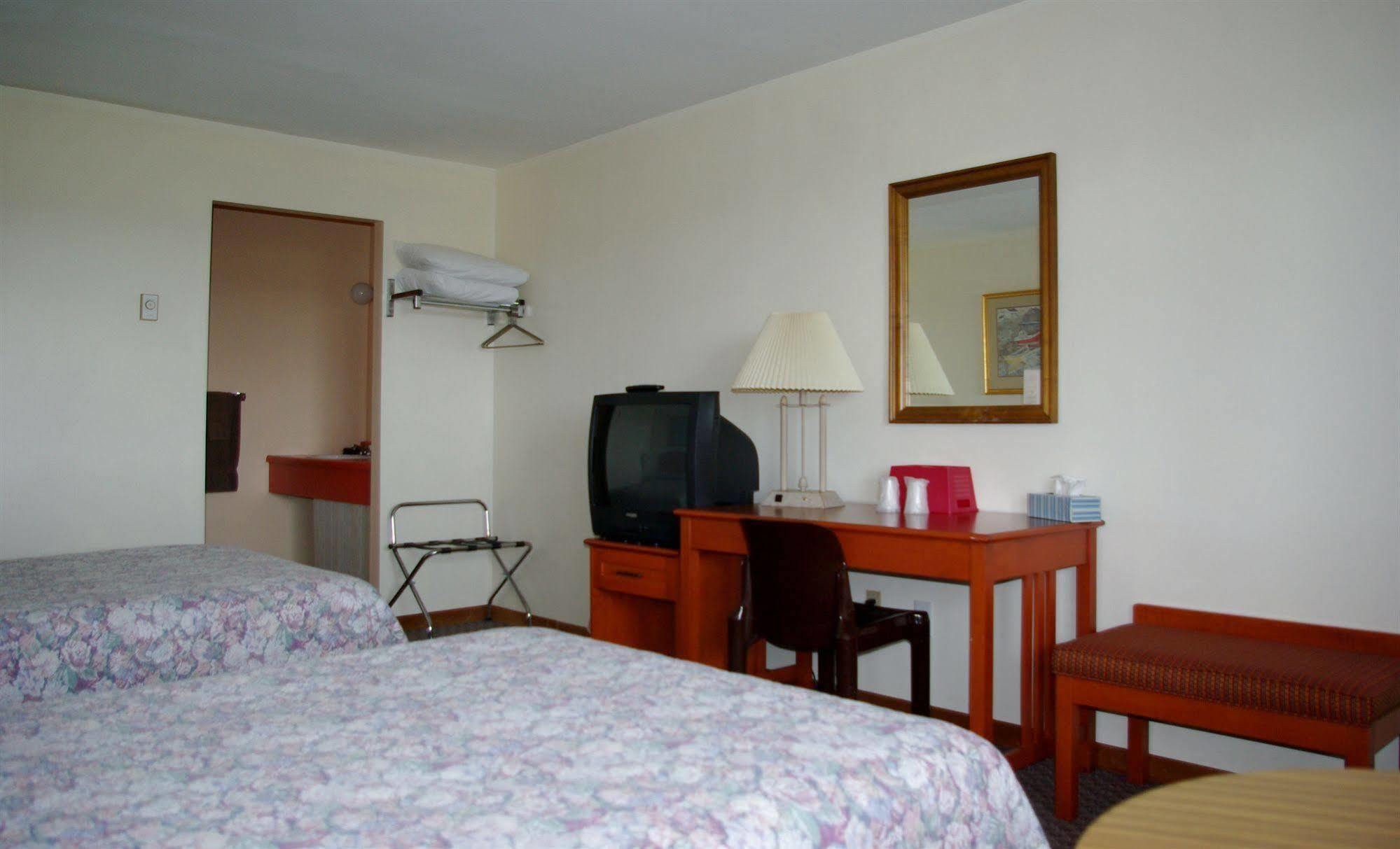 Tidal Bore Inn Truro Luaran gambar
